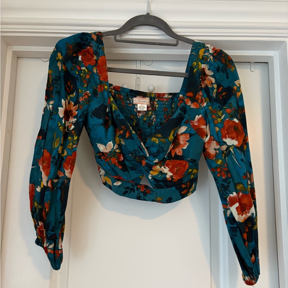 Floral Long Sleeves Crop Top